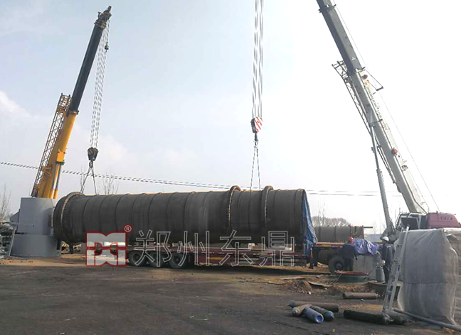 煤泥烘干機吊裝現場